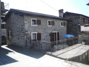 Gravedona Village House